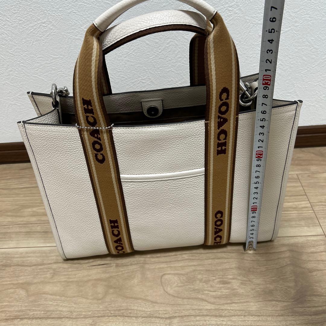 コーチ　ショルダーバッグ　ハンドバッグ　A4収納可