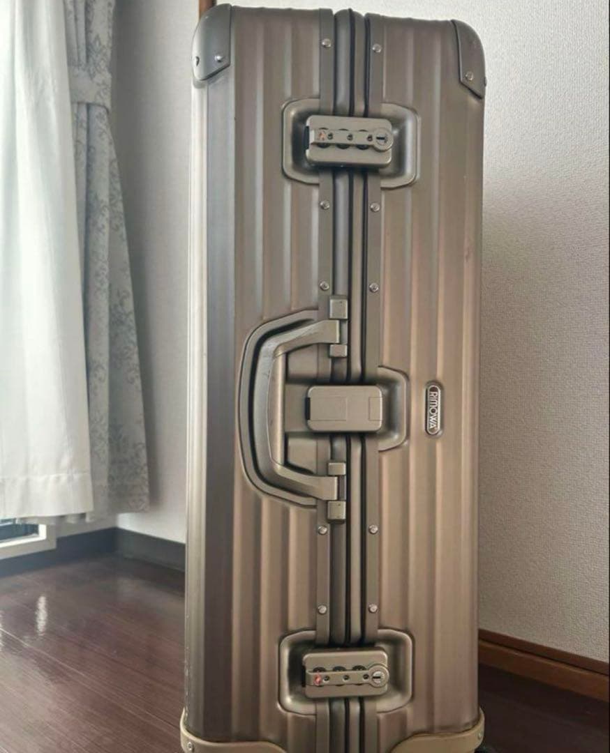 RIMOWA アルミニウム キャリーケース