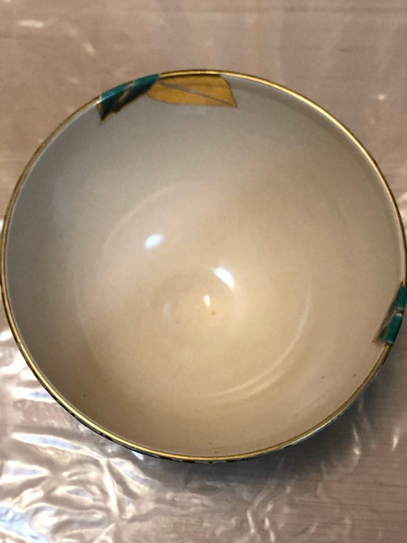 阿山　葉模様の茶碗