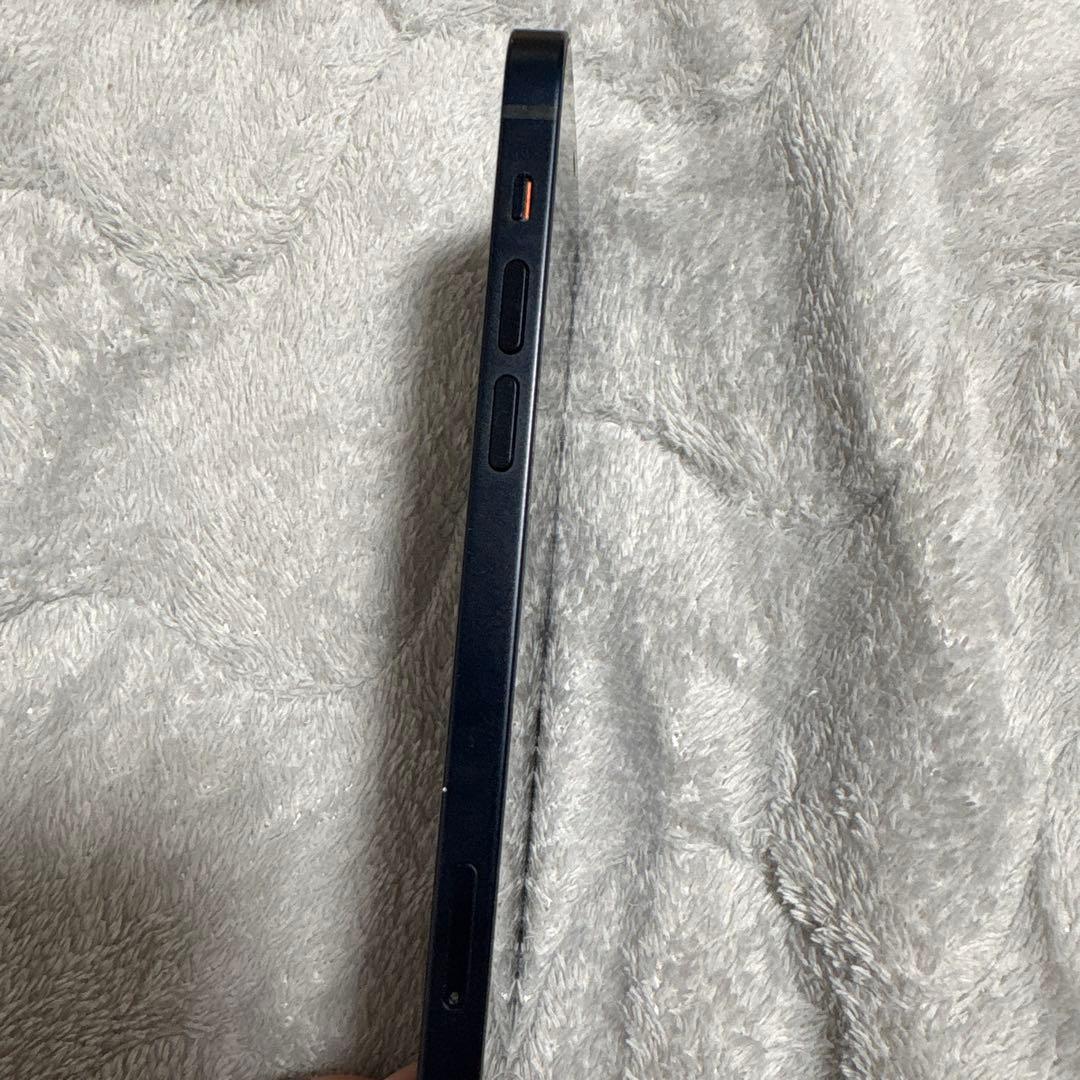 Apple iPhone 12 ブラック　本体