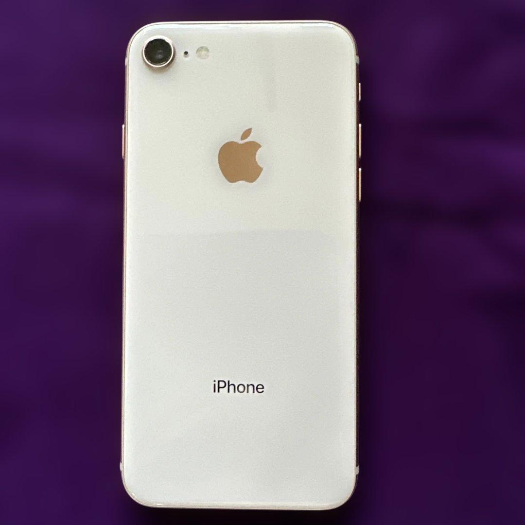 iphon 8 ゴールド　64GB