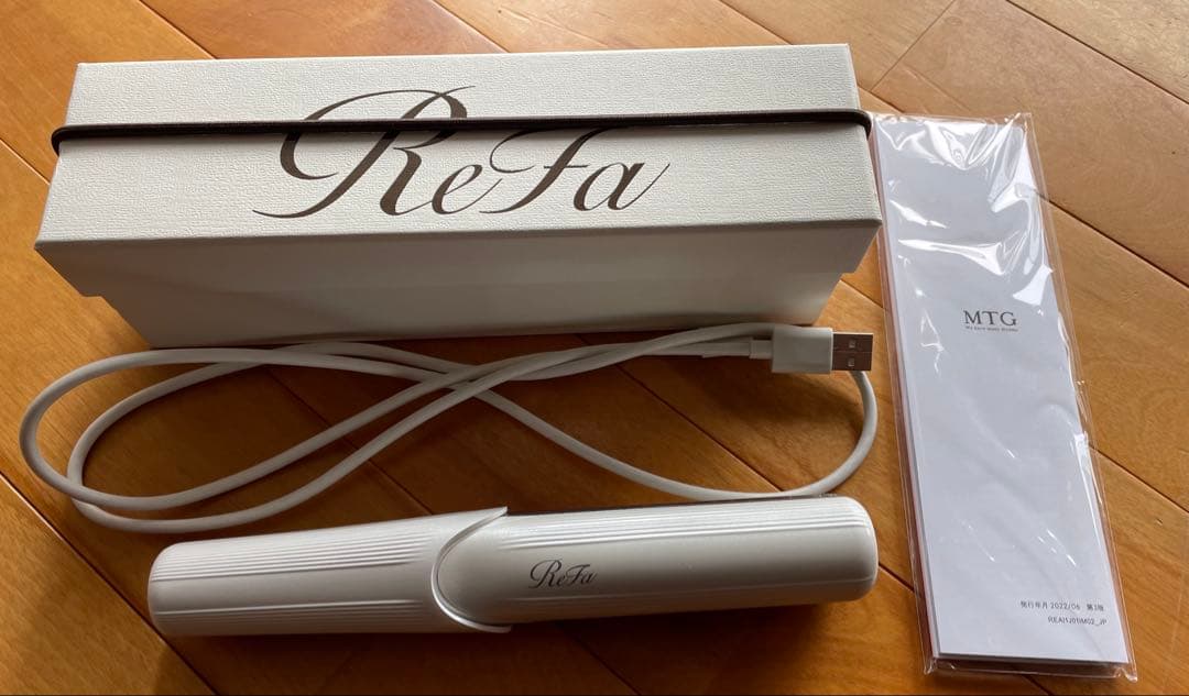 ReFa ストレートヘアアイロン ホワイト 充電ケーブル箱付き