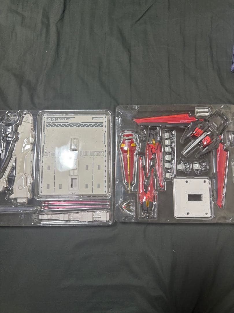 【セット】エールストライクガンダム+ソード ランチャーストライカーメタルビルド