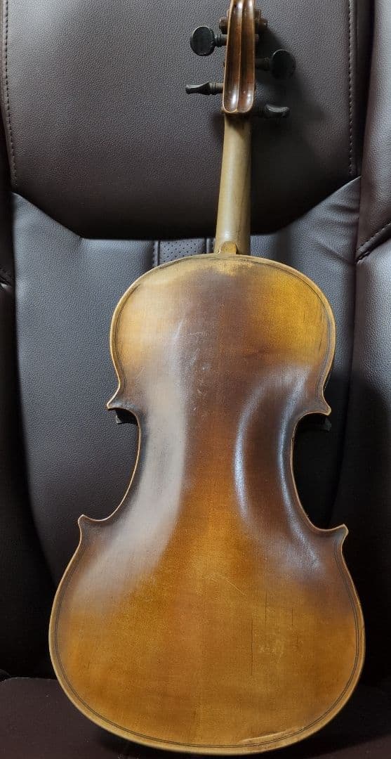 バイオリン本体　オーストリア　楽器