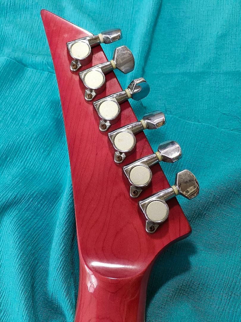 Grass Rootsフロイトローズ ブリッジモデル エレキギター レッド
