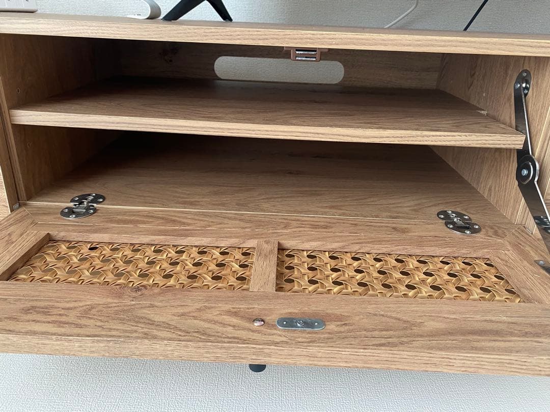 送料込み！LOWYA 【幅180】ラタン調 スチール脚テレビボード　完成品