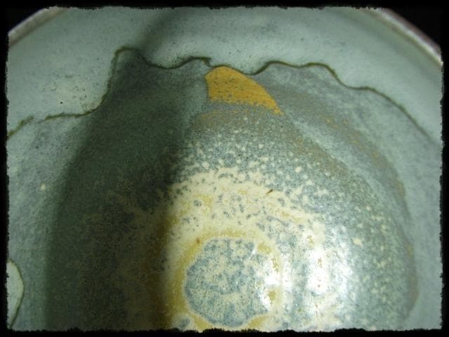 銀彩 呉竹文 茶碗 渋谷 淑 土涛 金亀焼 茶道具 金銀彩 四方桟共箱 d48