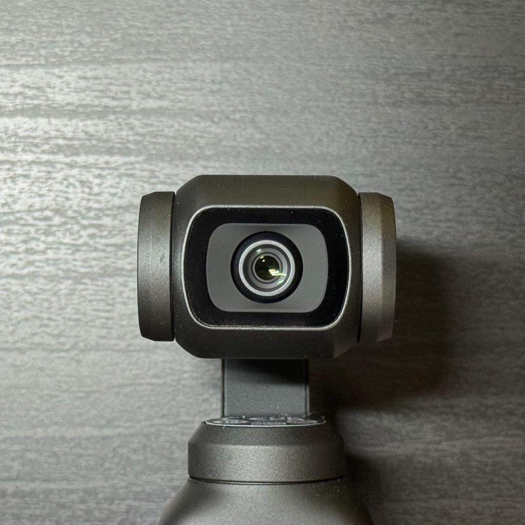 DJI Osmo Pocket 3 本体（ミニ三脚付き）