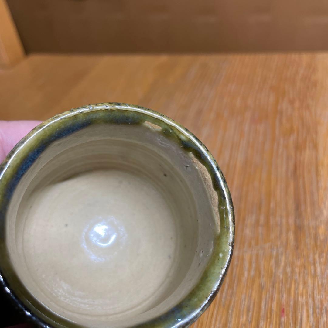 琉球　壷屋焼　金城次郎　刷毛目水玉模様ぐい呑み　箱なし