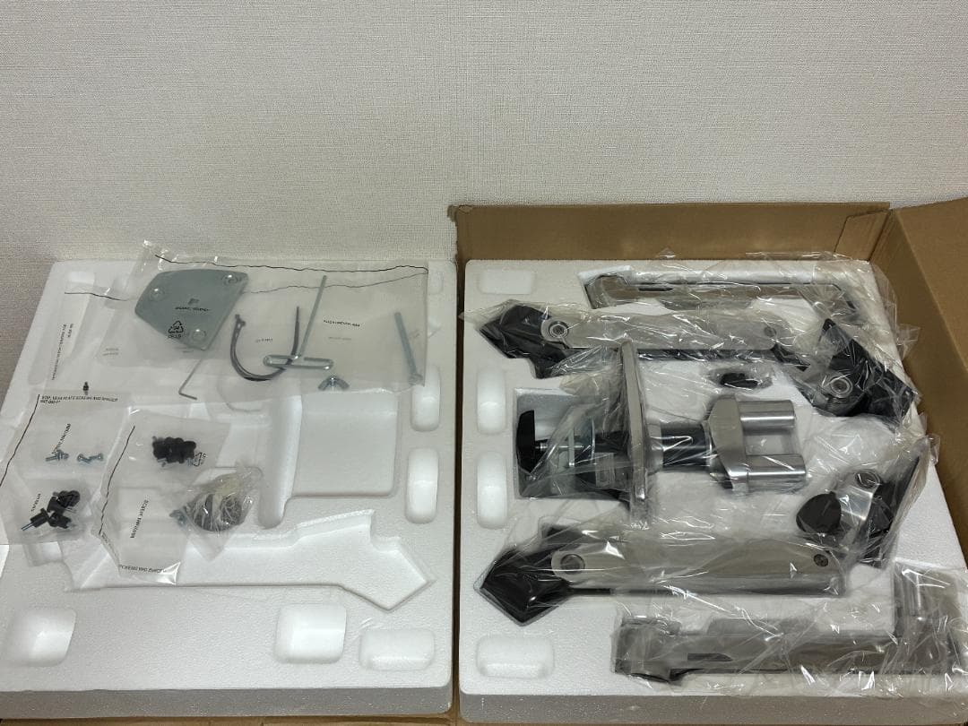 ERGOTRON エルゴトロン LXモニターアーム ２画面シルバー 未使用品