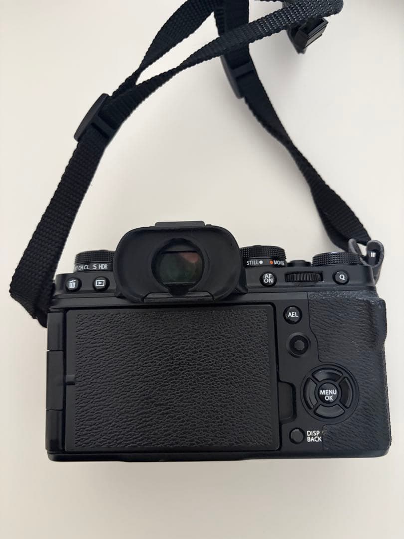 【ほぼ新品】FUJIFILM X-T4 ミラーレス一眼 ブラック