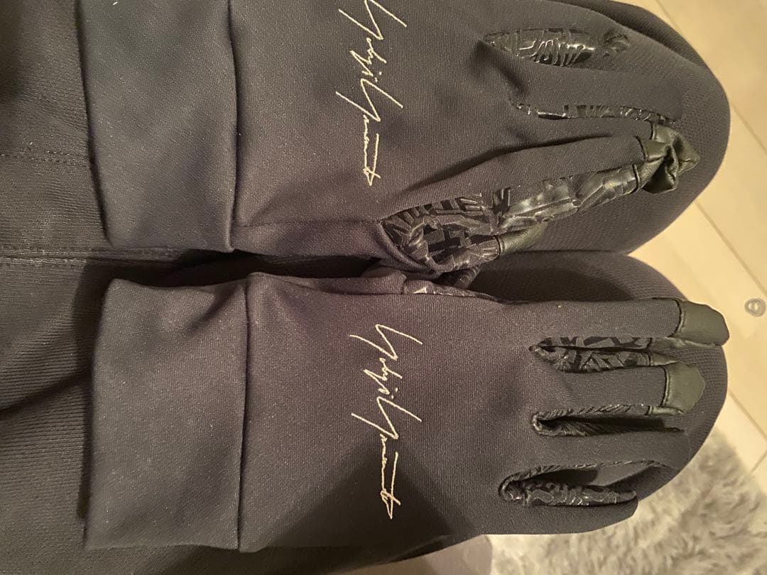 ヨウジヤマモト　ニューエラ　ブラック手袋 M-Lサイズ