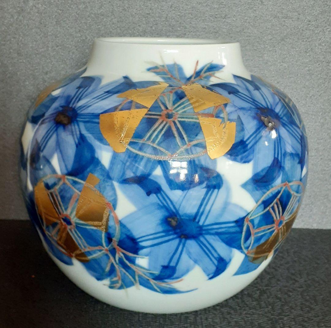 【日本工芸会正会員】有田焼　琥山窯　名工【小野祥瓷】作　染付金彩壺　姉　小野珀子