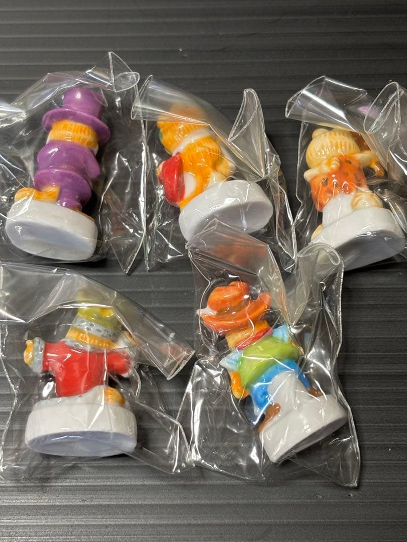 フェーヴ　陶器製　ミニチュア　ガーフィールド　他　29個セット