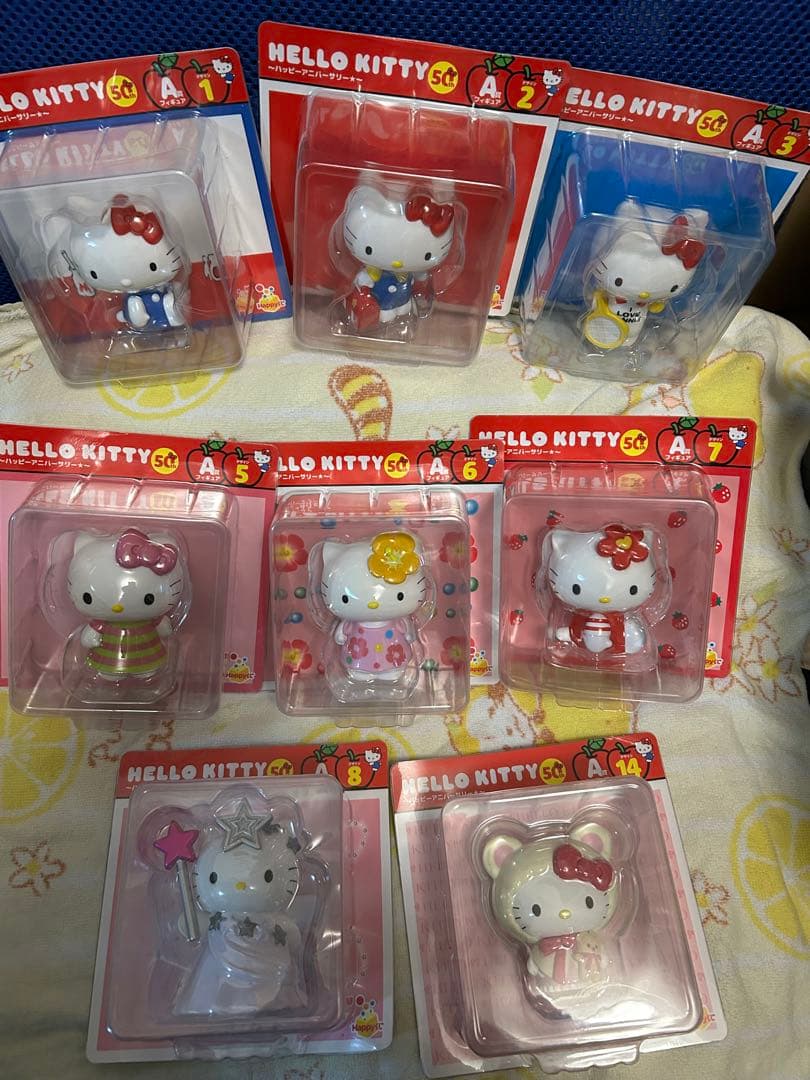 Happyくじ ハローキティ 50th フィギュア