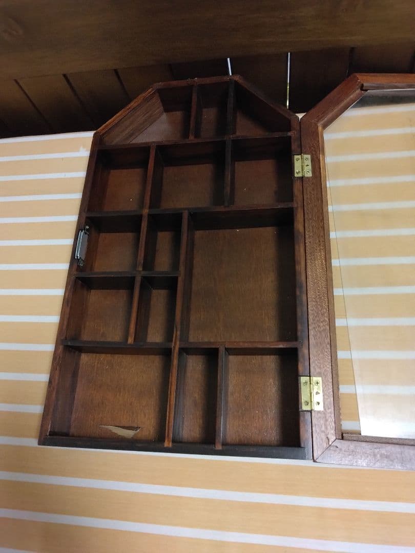 101ディズニーミニキャラ棚木箱ディスプレイ