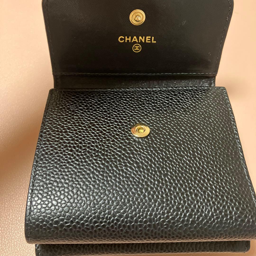 12/25迄価格CHANEL キャビアスキン三つ折り財布 ブラック