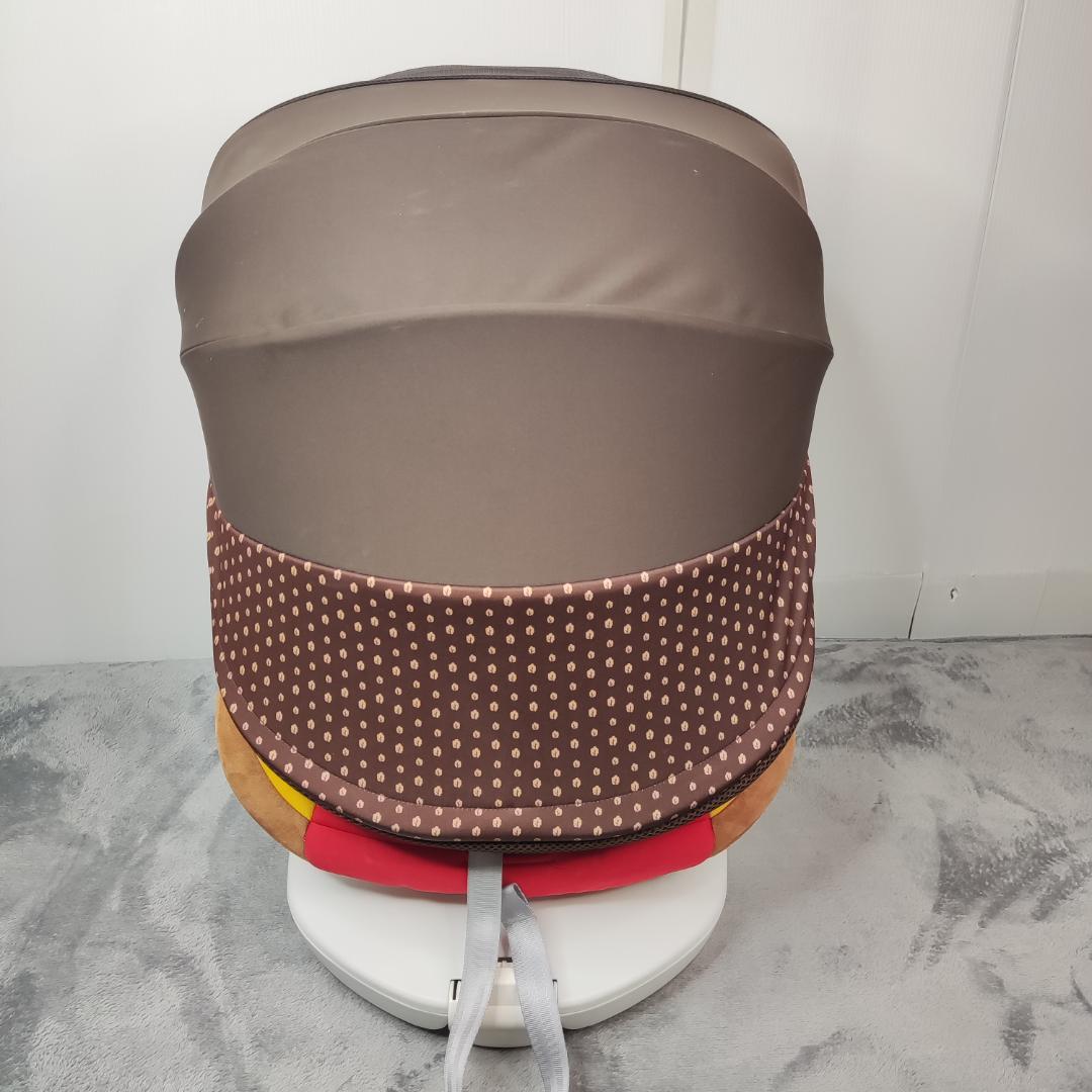 西松屋　ターンシートくまのプーさんチャイルドシート ISOFIX DN-1002