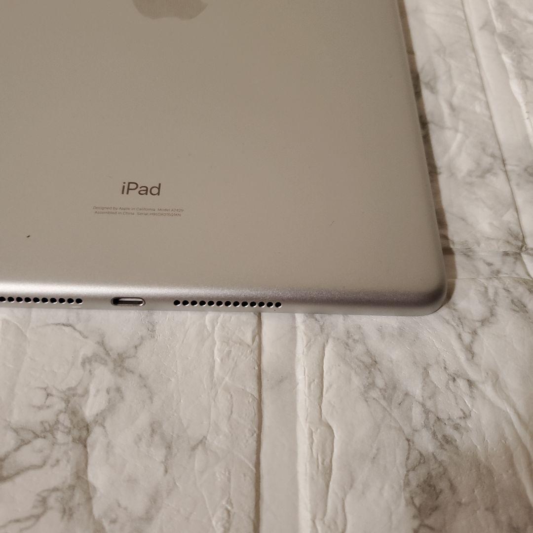 248 iPad 7世代 128GB SIMフリー シルバー
