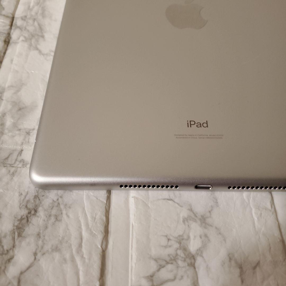 248 iPad 7世代 128GB SIMフリー シルバー