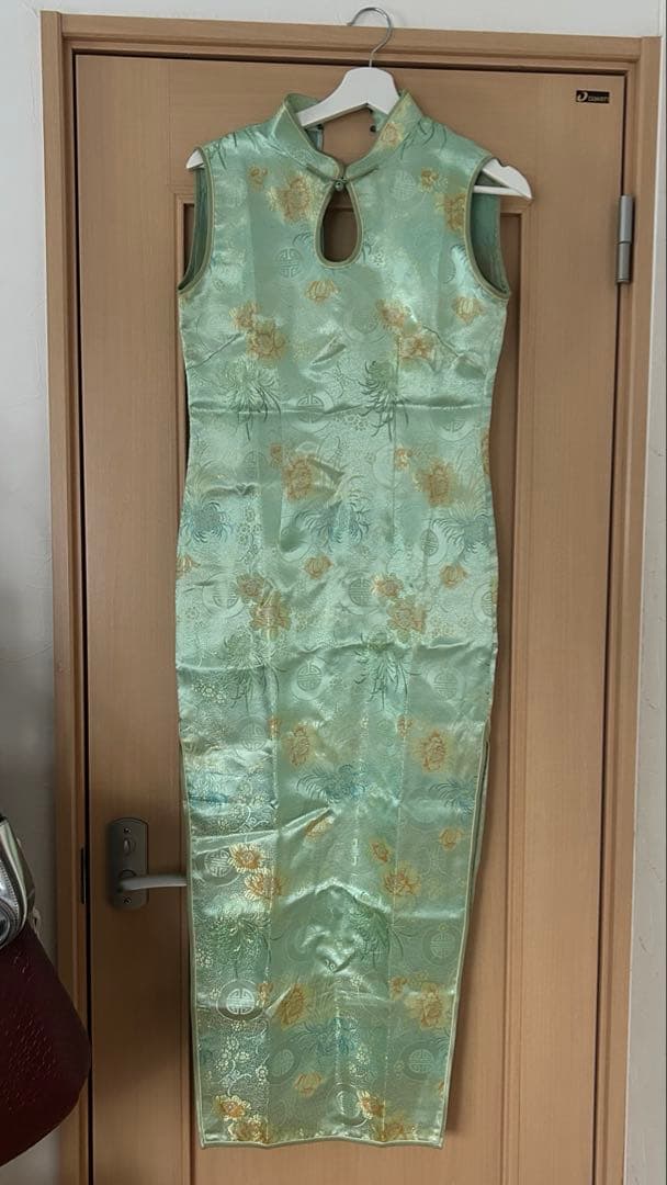 チャイナドレス