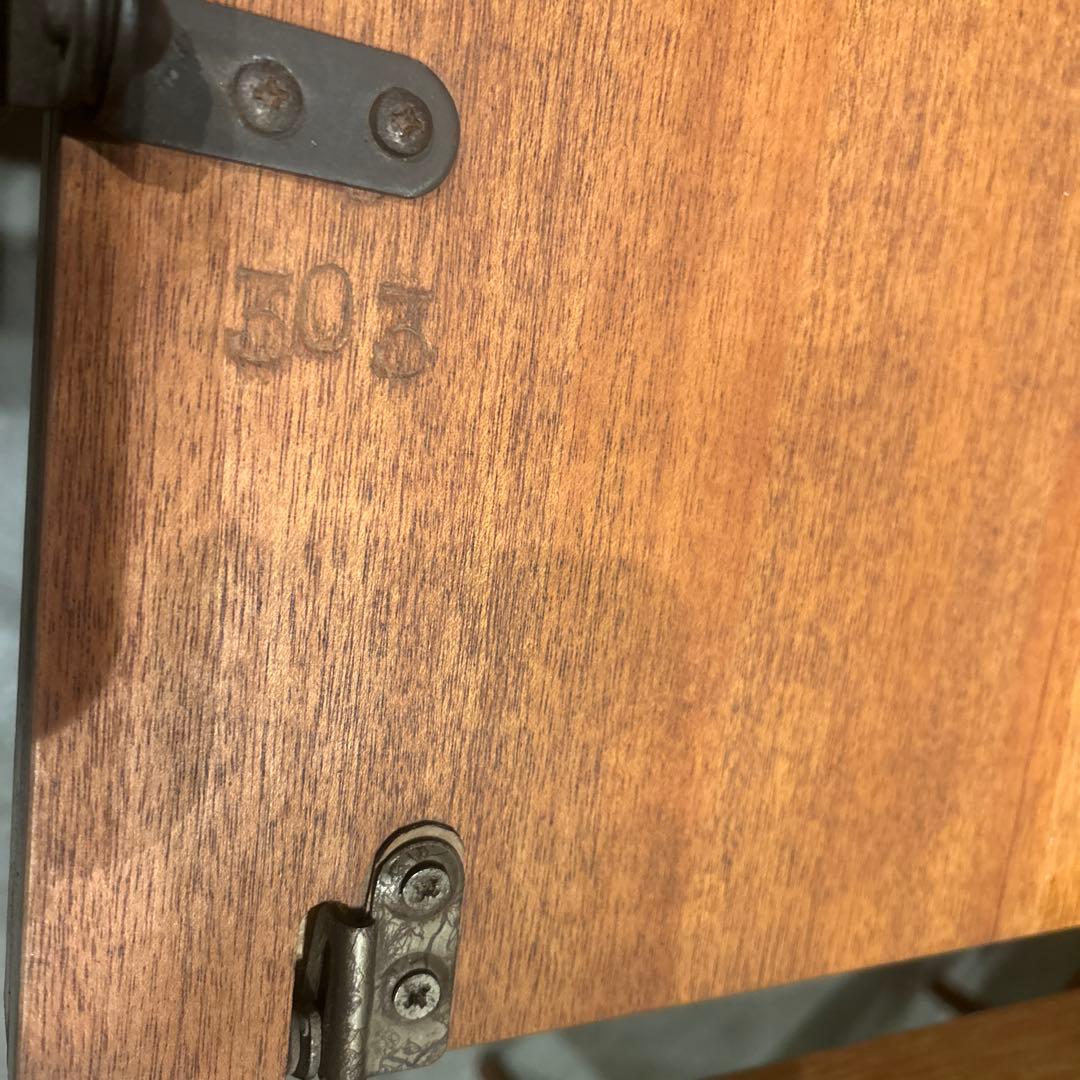 木製円形ダイニングテーブル