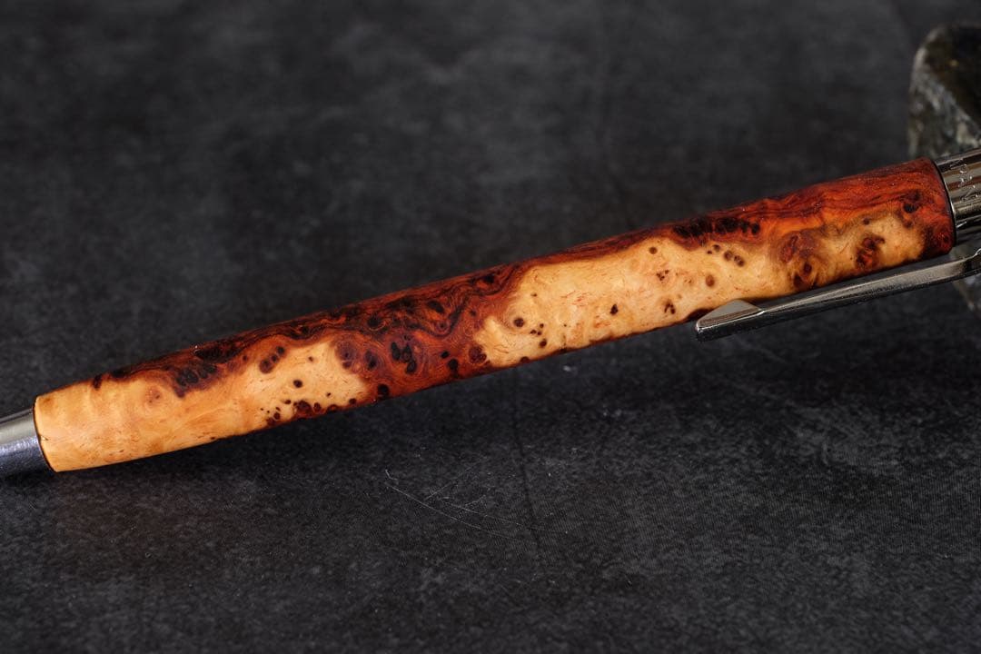 PG5木軸カスタム0213　高村杢工房 製図用シャープペンシル　極上花梨瘤紅白