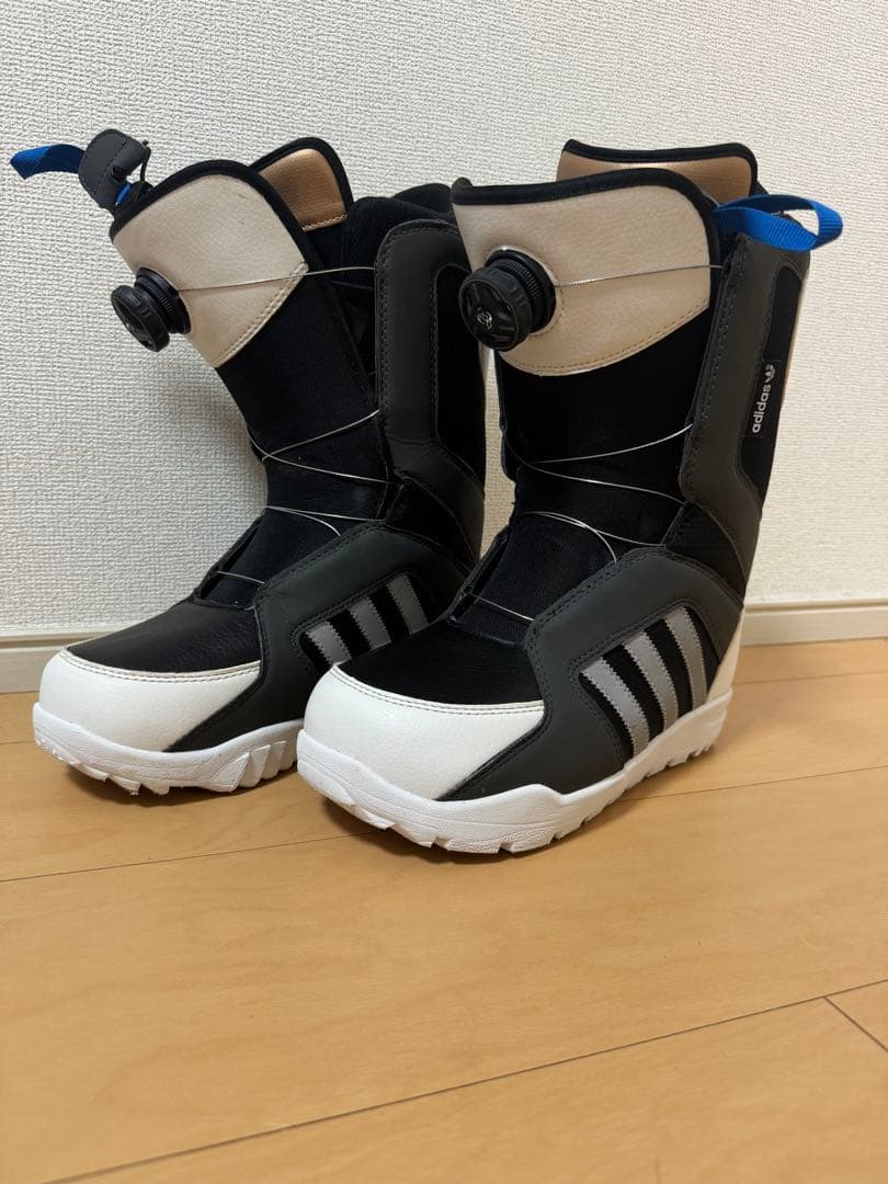 しげぞうさま専用　adidas スノーボードブーツ BOAシステム