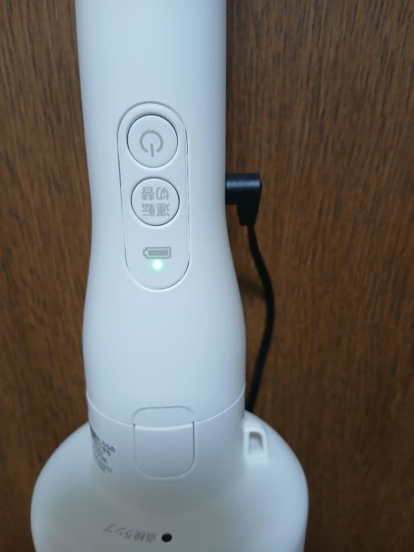 紙パック式コードレススティッククリーナー