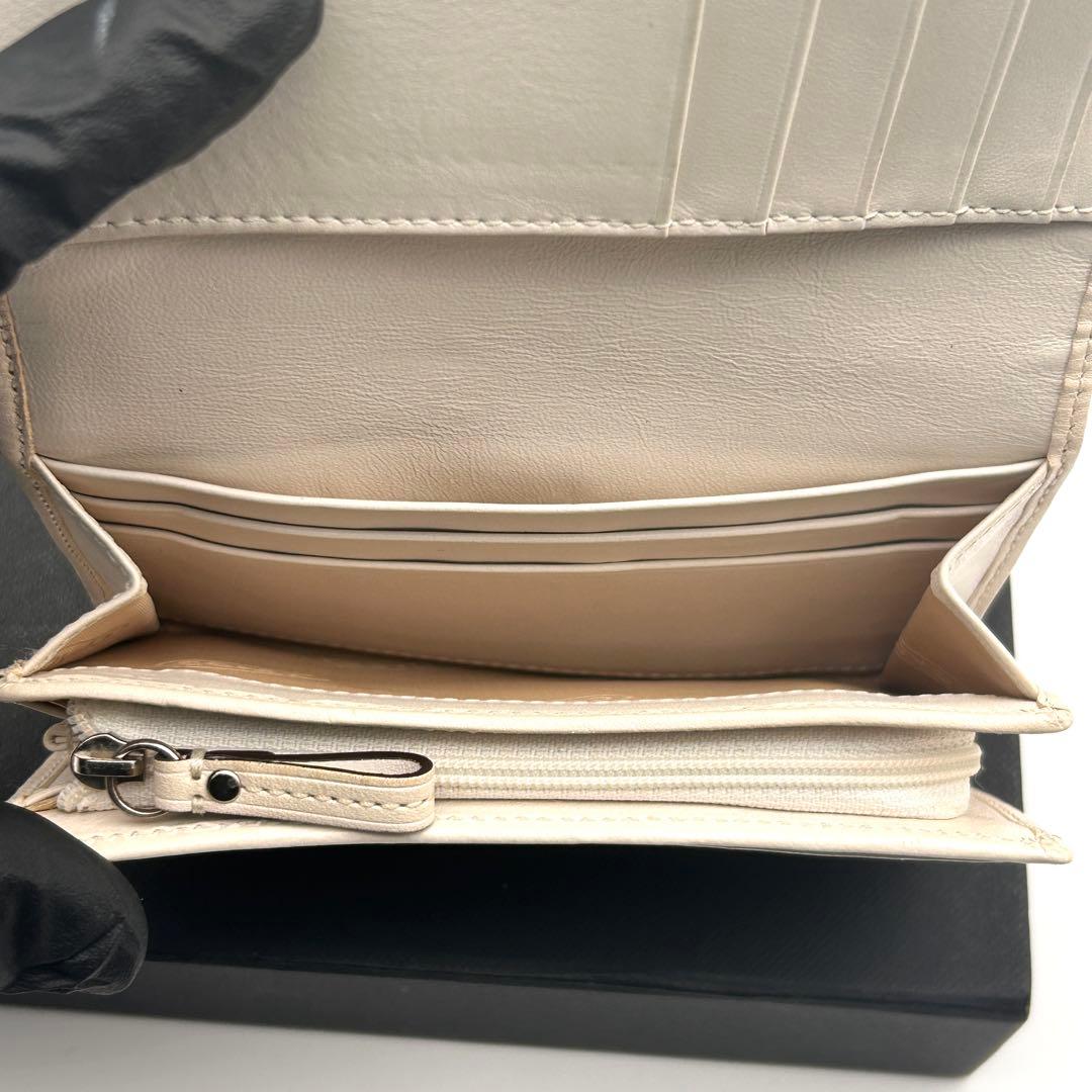 ✨美品✨ COACH コーチ 二つ折り財布 ホワイト シグネチャー 折り財布