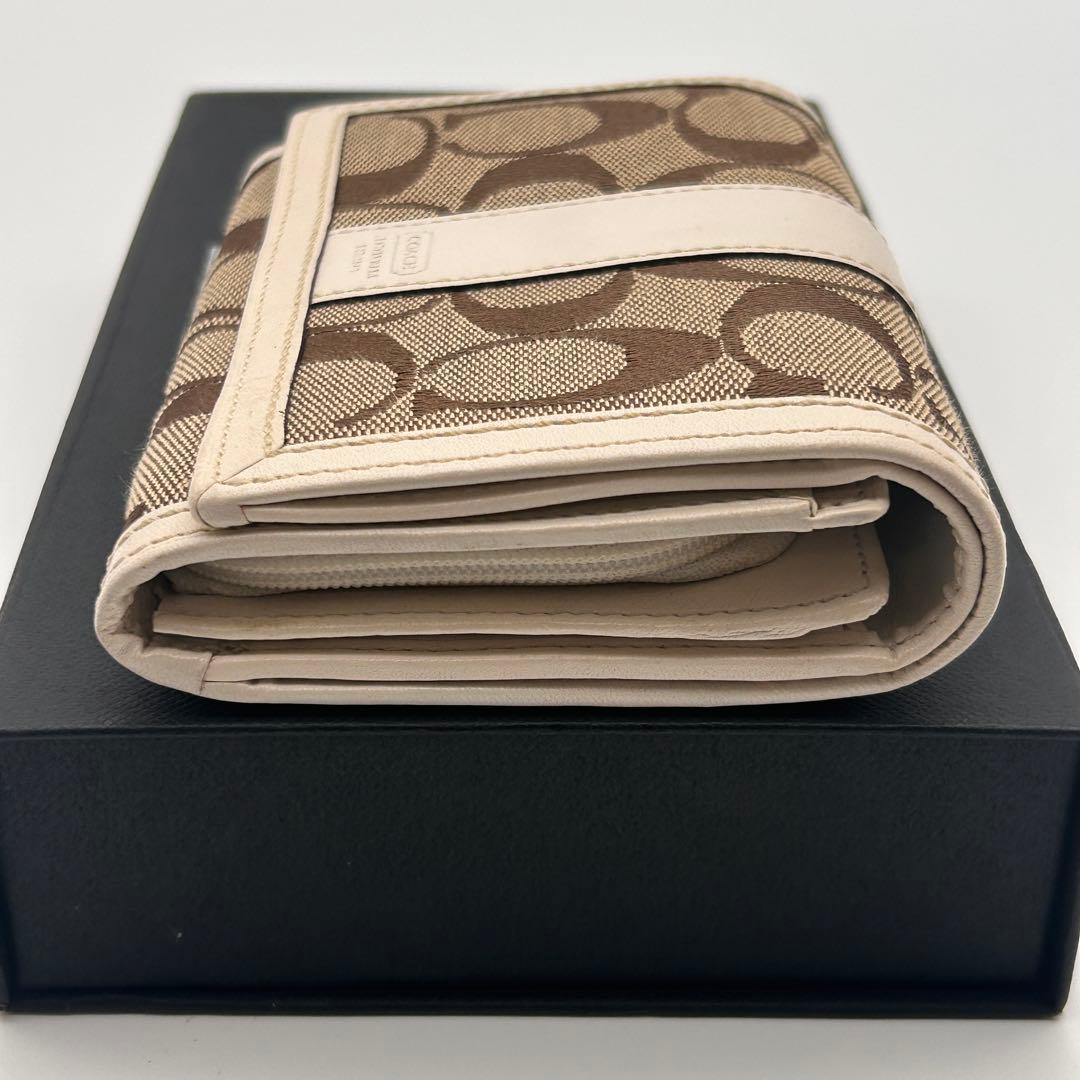 ✨美品✨ COACH コーチ 二つ折り財布 ホワイト シグネチャー 折り財布