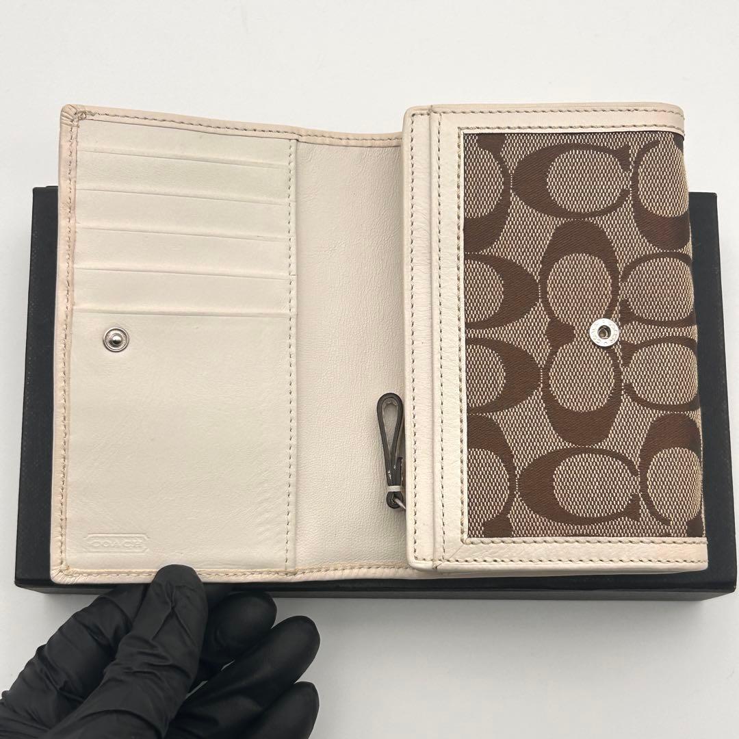 ✨美品✨ COACH コーチ 二つ折り財布 ホワイト シグネチャー 折り財布