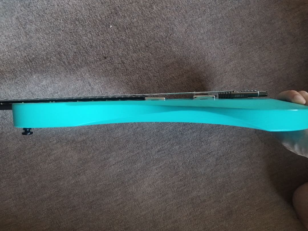 GOC Guitars Ilumina 6弦マルチスケール