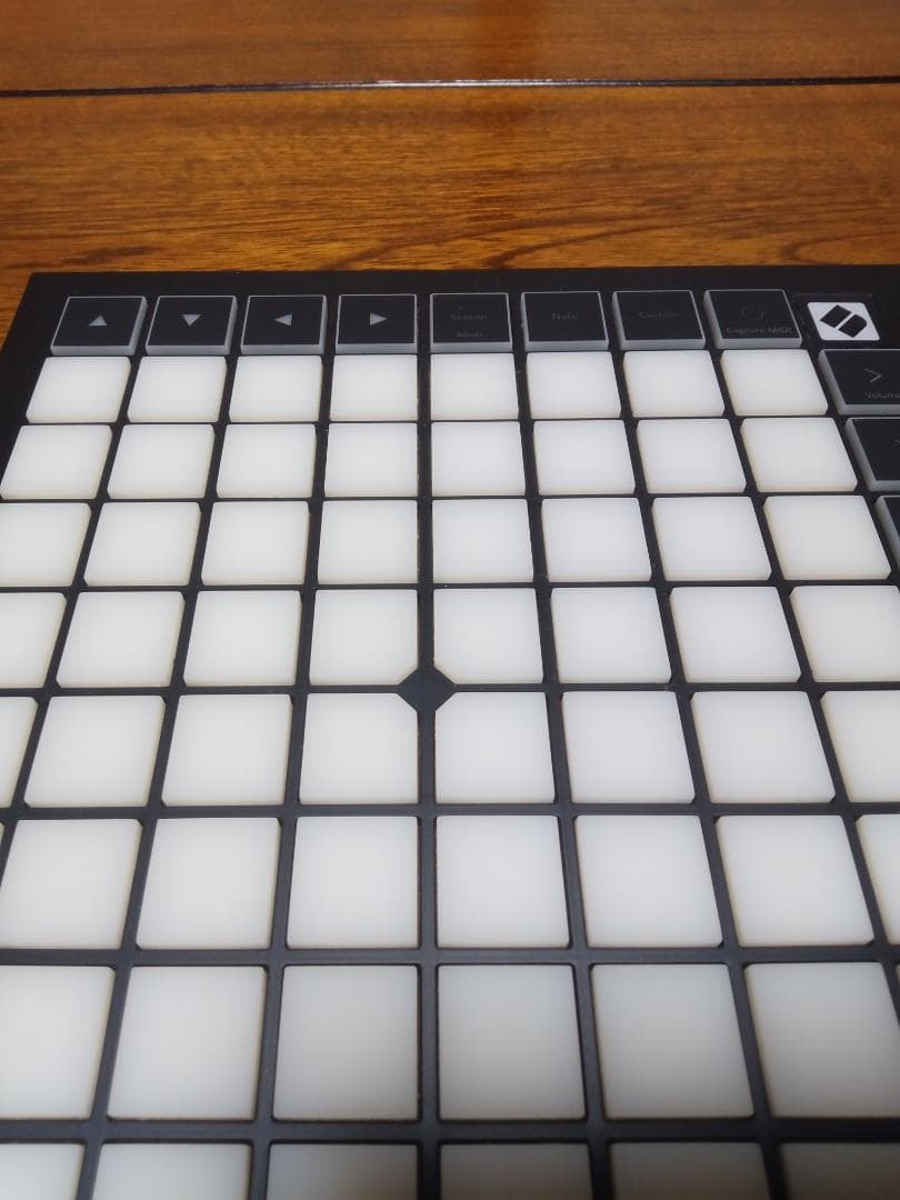 【Novation】 Launchpad X