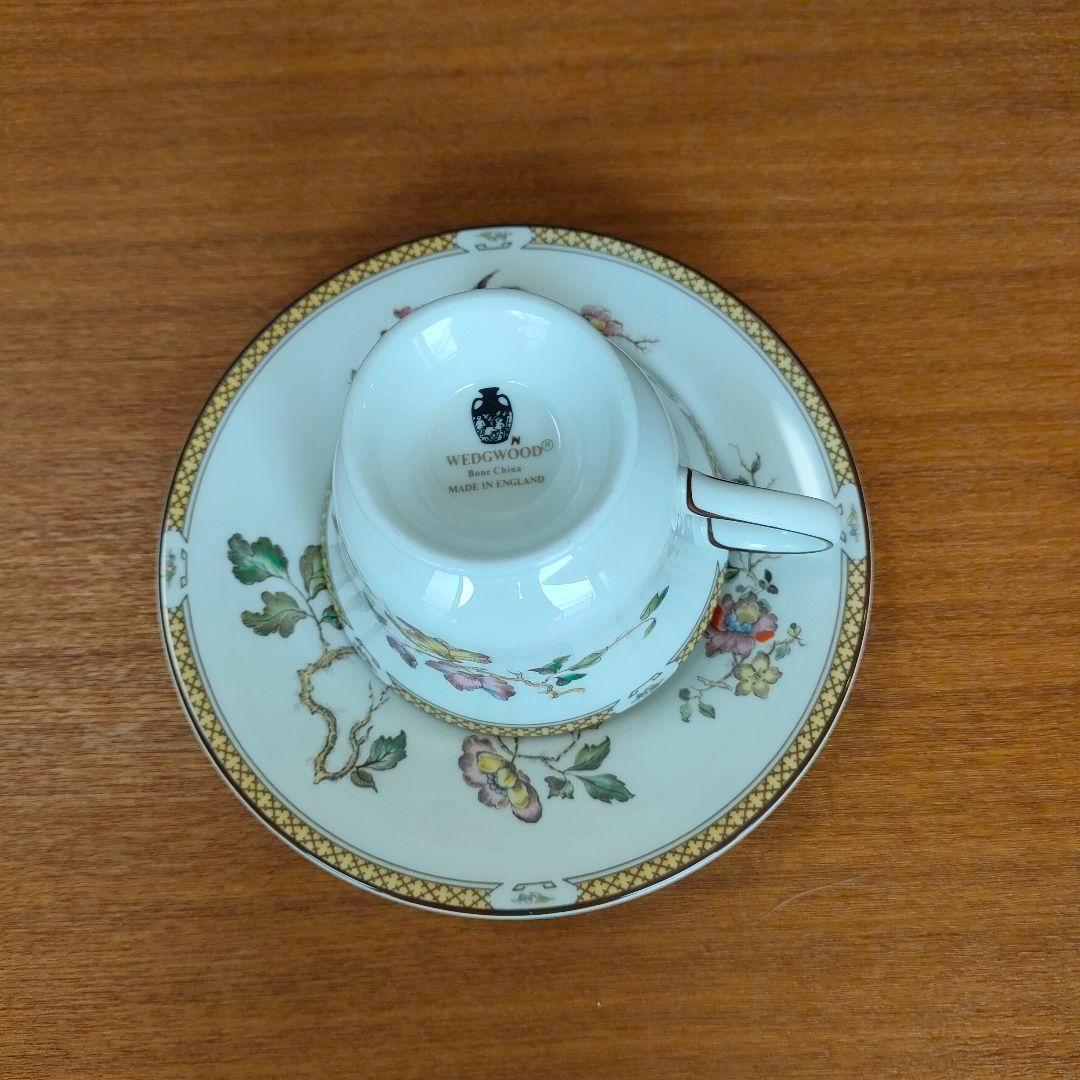 美品★ウェッジウッド 黒壺 カップ＆ソーサー スワロー シノズワリ