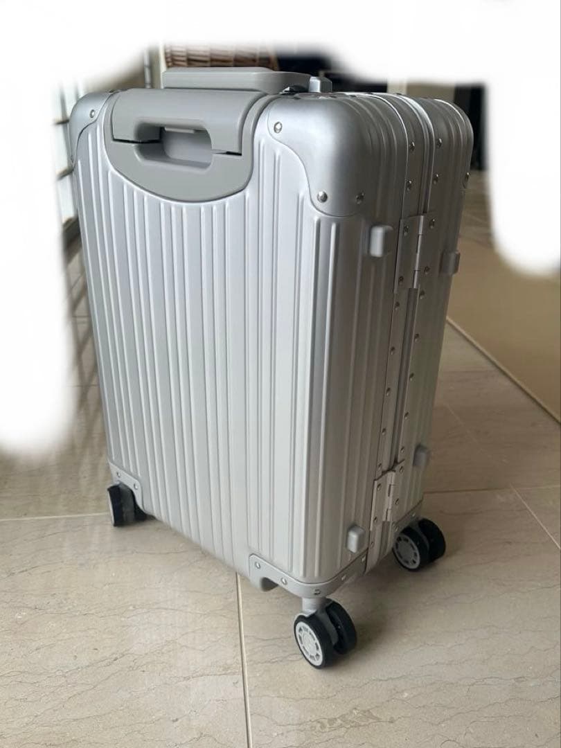 Mercedes-Benz ベンツ　スーツケース　シルバー