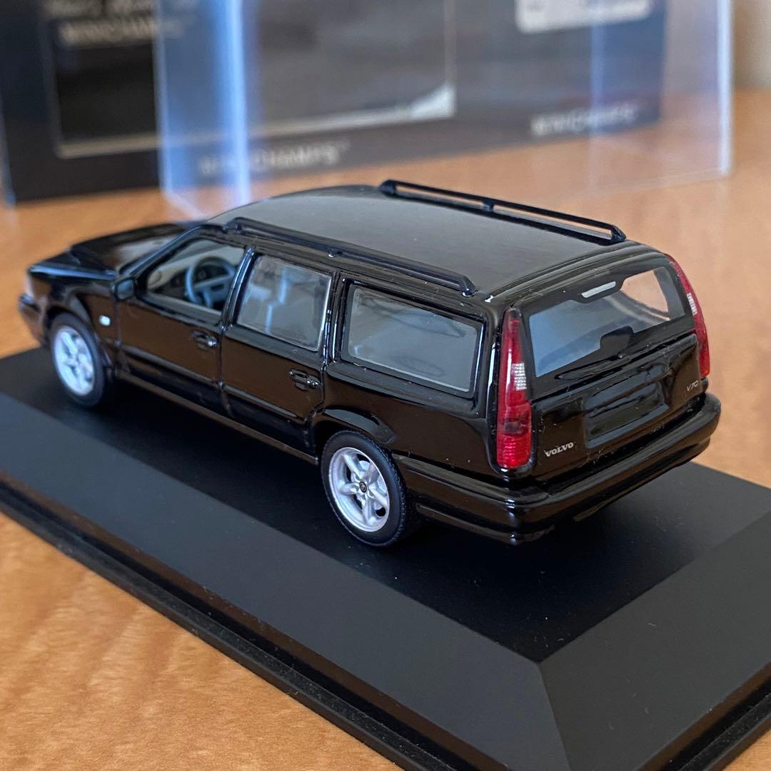 希少　MINICHAMPS Volvo V70 Break 1998 ブラック