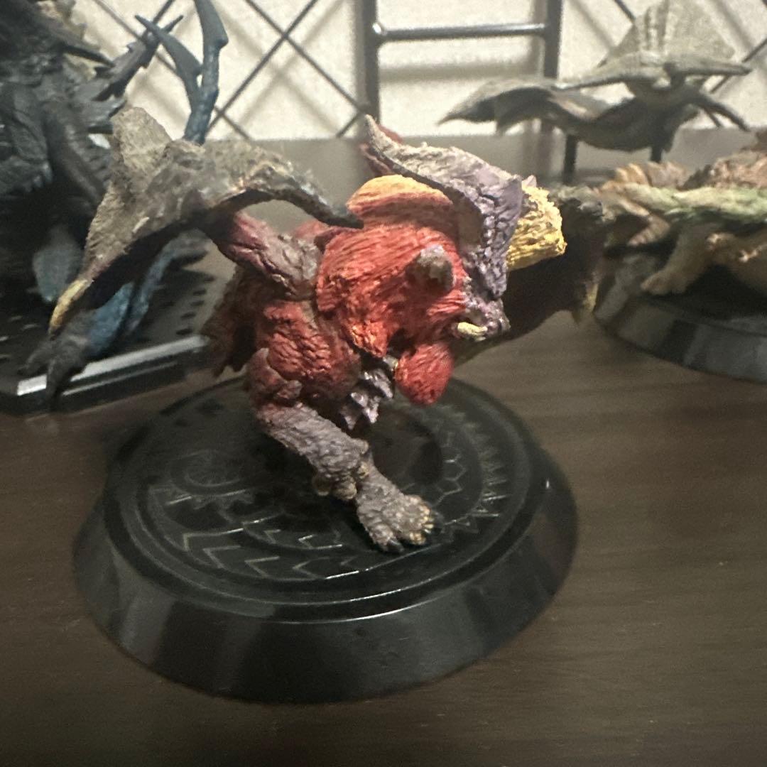 モンハン　フィギュア 6体セット スタンド付き　モンスターハンター