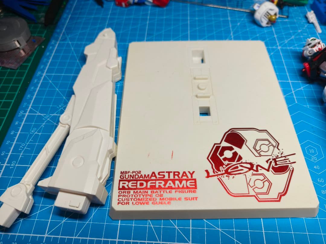 べ*る様 L BUILD メタルビルド ガンダム アストレイ　レッドフレ