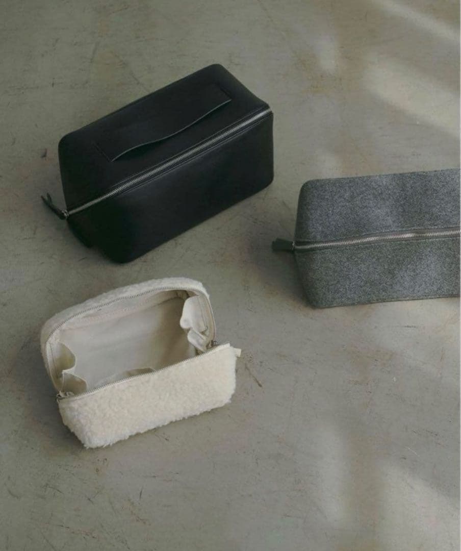 ETRETOKYO 大阪店舗限定ノベルティ　スリーピースポーチ