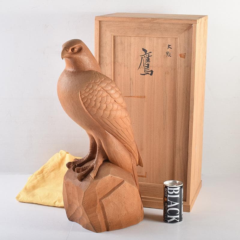 彫刻家　木聴奄　潮田皓哉作　鷹　置物　約4.3㎏　共箱　M　R8555B