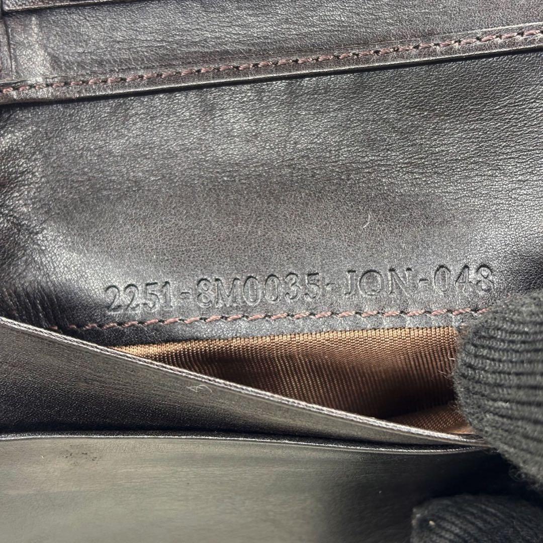 極美品　FENDI フェンディ　財布　二つ折り　M63
