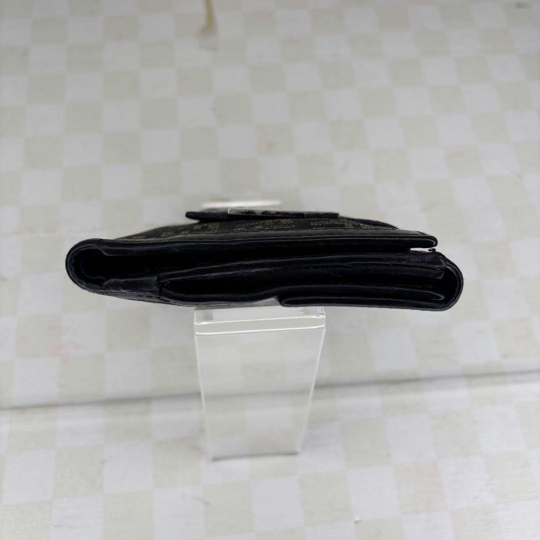 極美品　FENDI フェンディ　財布　二つ折り　M63