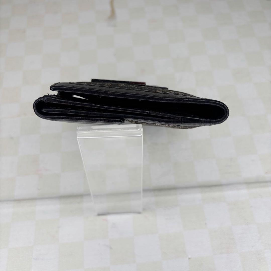 極美品　FENDI フェンディ　財布　二つ折り　M63