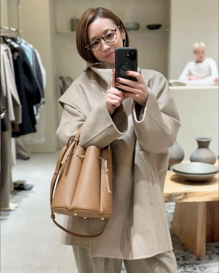 POLÈNE Numéro Huit カヌレバッグ キャメル辺見えみりconte