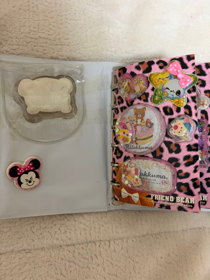 フレンドベア ステッカー帳 ウォーターシール、シャカシャカシール付き