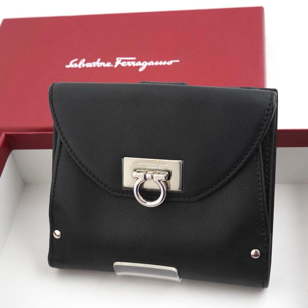 ✨極上美品・箱付き✨　サルヴァトーレフェラガモ　ミニ財布　ガンチーニ　レザー　黒