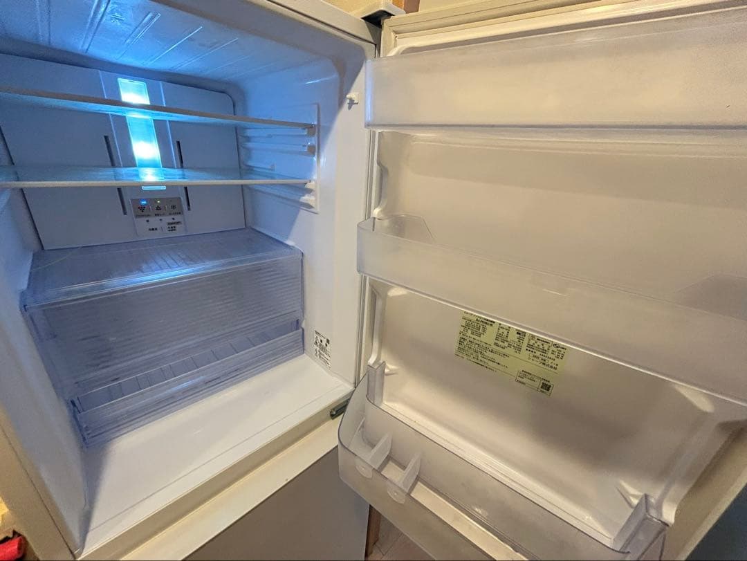SHARP製ノンフロン冷蔵庫 SJ-PD28J-W（2023年製）