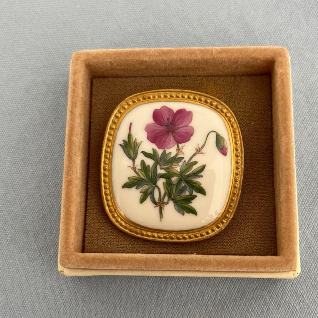 ロイヤルコペンハーゲンのブローチ兼ペンダント