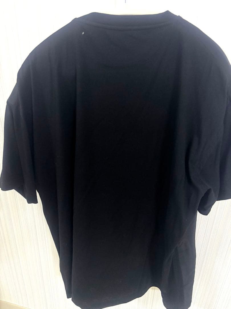 (新品)Valentino ロックスタッズメンズTシャツ